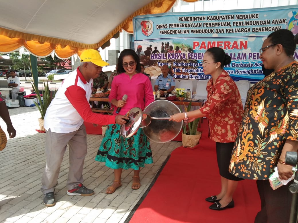 Hasil Karya Pembangunan Perempuan Papua Selatan Dipamerkan 