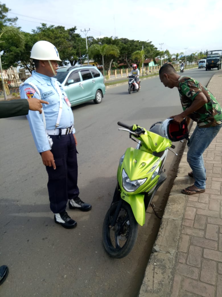 Anggota TNI Tidak Punya Kelengkapan Kendaraan Ditilang