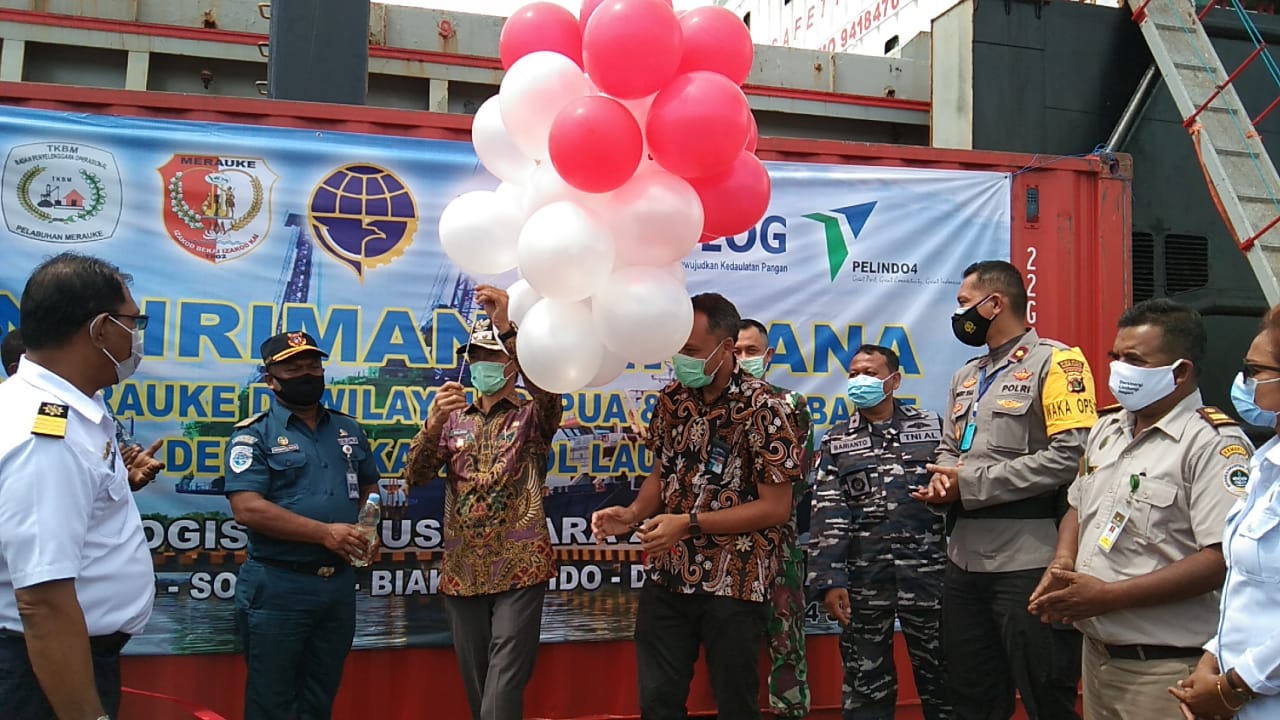 Perdana, Beras Merauke Dikirim Melalui Tol Laut Lintas Papua