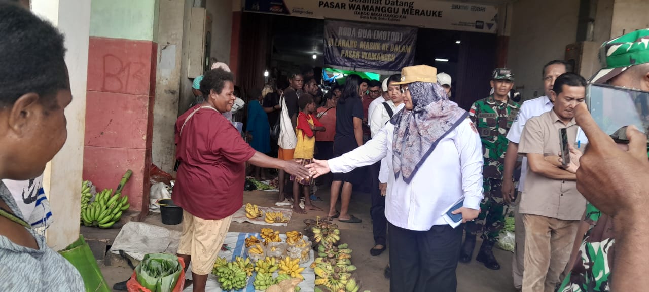 TPID Kabupaten Merauke Lakukan Operasi Pasar Jelang Idul Fitri 1446H