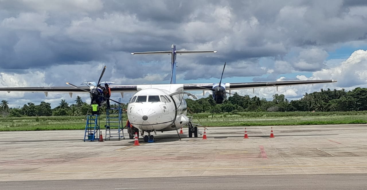 Gangguan Pada Baling Baling Kanan,Trigana Air Kembali Mendarat di Bandara Mopah