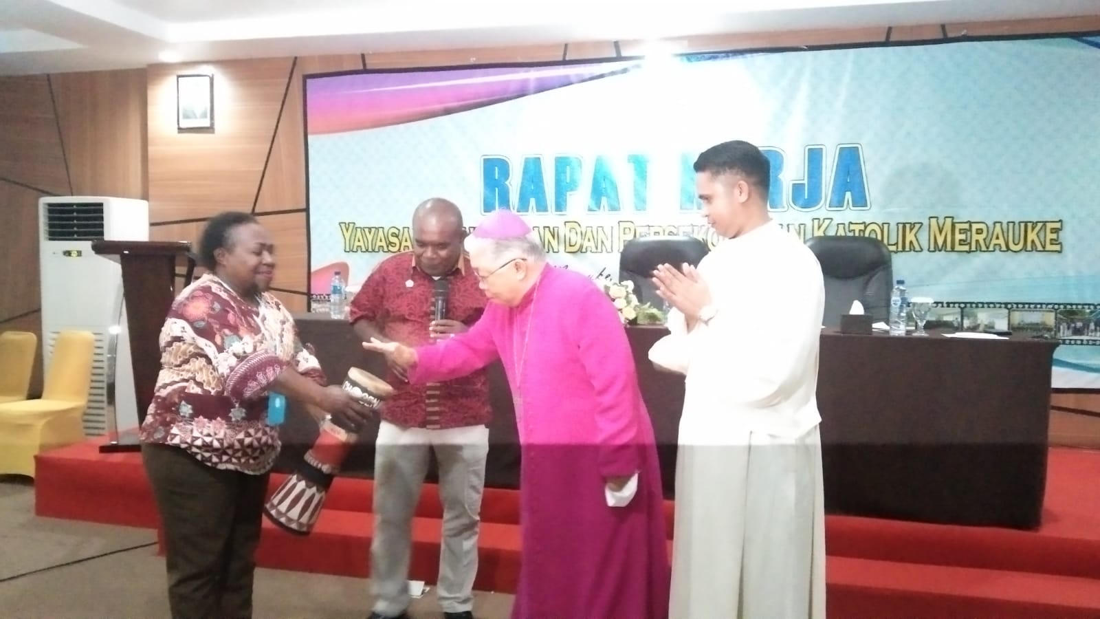 Bupati Merauke Tekankan Sekolah Yayasan Berkolaborasi dengan Pemerintah
