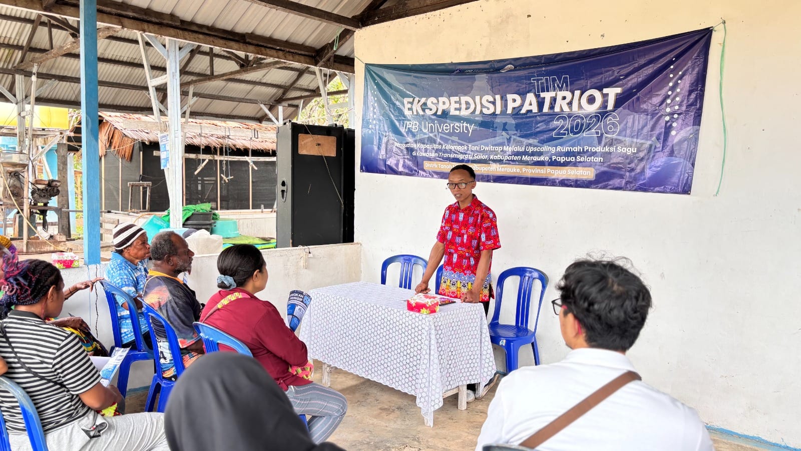 TEP IPB Berikan Pelatihan Perawatan Mesin dan Manajemen Produksi Sagu di Kampung Tambat