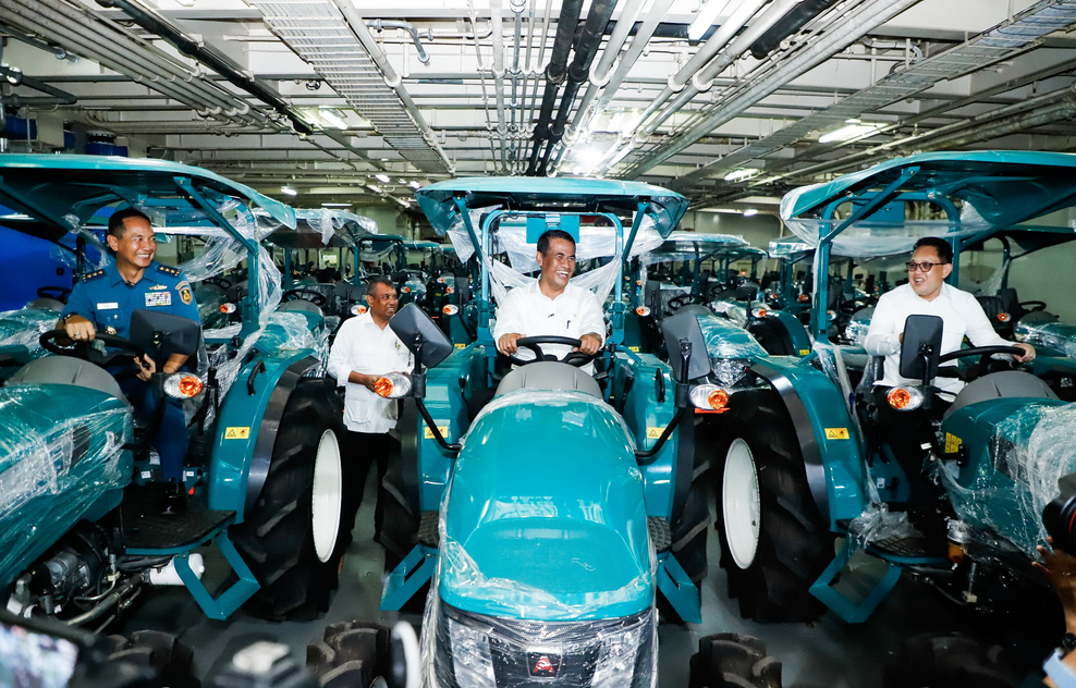 Tingkatkan Hasil Pertanian, Mentan Kirim Alsintan ke Merauke