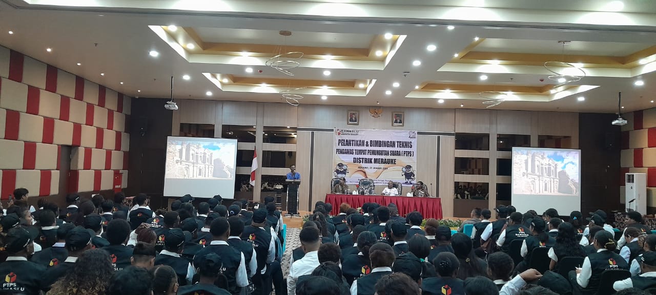 Petugas Pengawas Tempat Pemungutan Suara di Merauke Dilantik