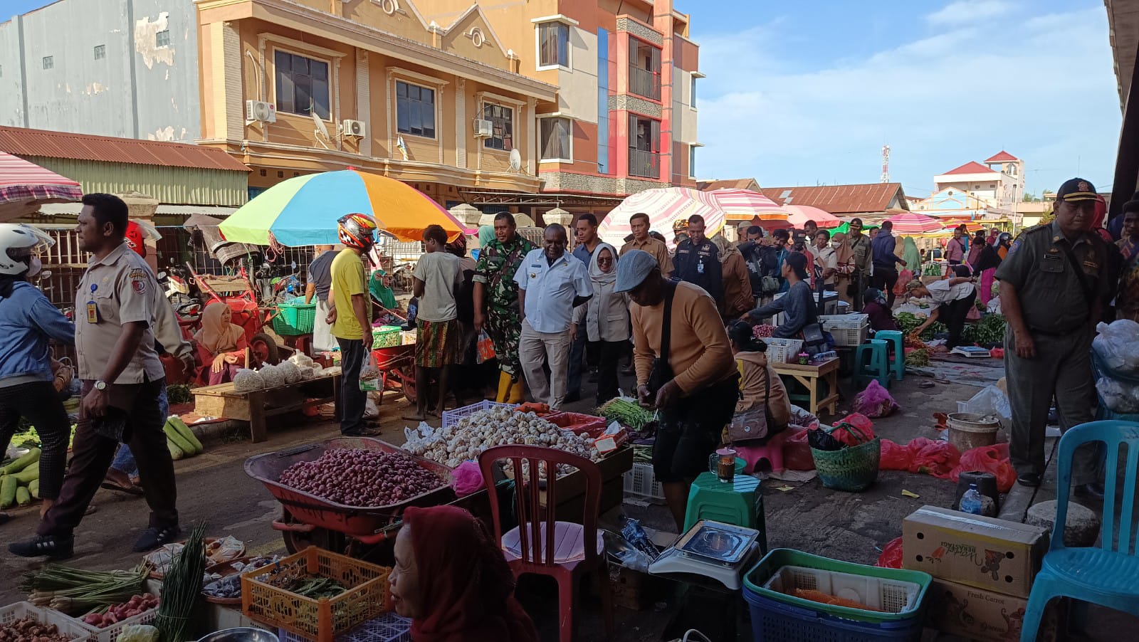 Bupati Merauke Memantau Kondisi Pasar Wamanggu